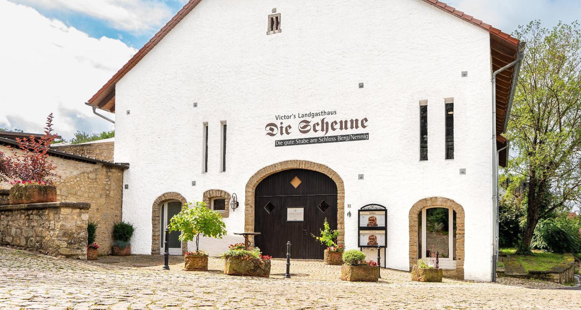 Victor'S Residenz-Hotel Schloss Berg เนนนิก ภายนอก รูปภาพ The wine museum Die Scheune